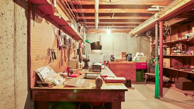 175 Krysiak Ave, Fitchburg, MA 01420