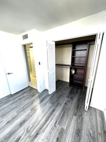 5050 NW 7TH Street 602, Miami, FL 33126