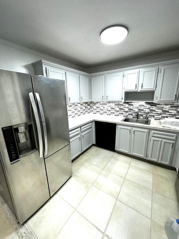 5050 NW 7TH Street 602, Miami, FL 33126