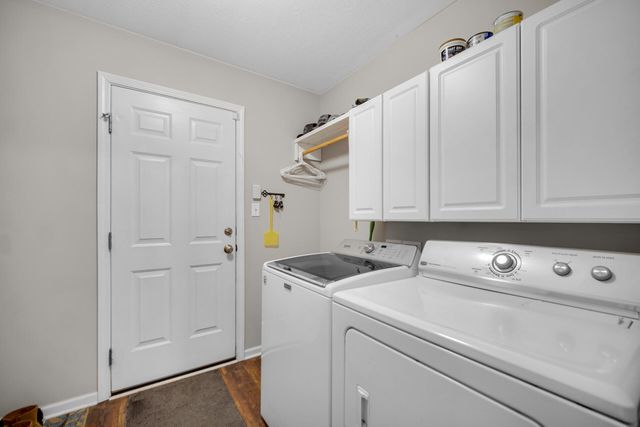 13679 Blue Springs Court, Dyer, IN 46311