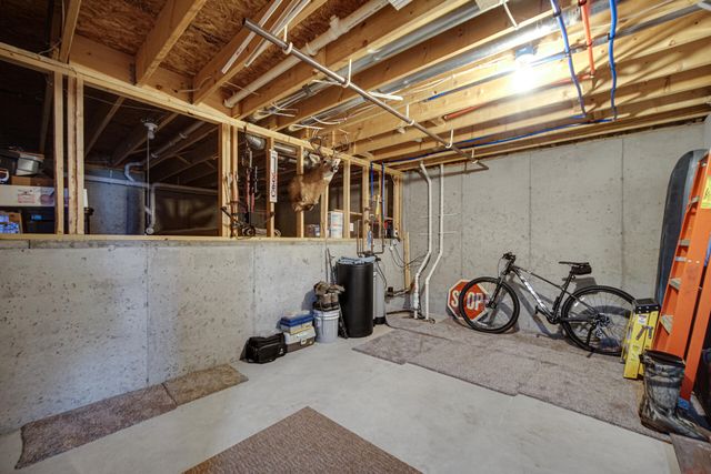 13679 Blue Springs Court, Dyer, IN 46311