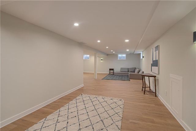 8020 Juniper Street, Prairie Village, KS 66208