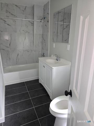 86 Bidwell Street, Waterbury, CT 06710