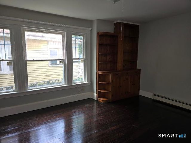 86 Bidwell Street, Waterbury, CT 06710