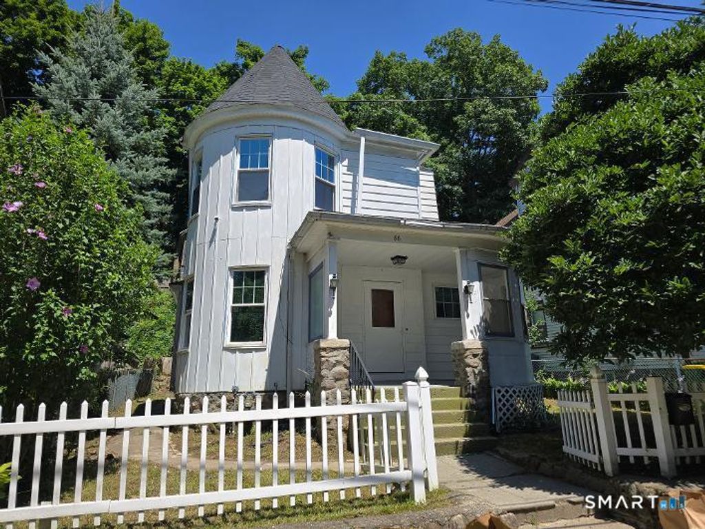 86 Bidwell Street, Waterbury, CT 06710