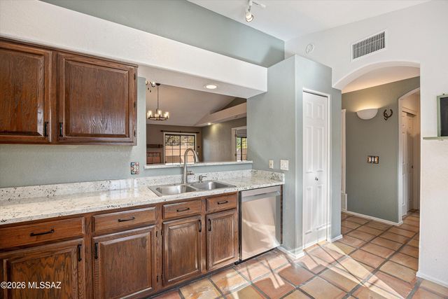 1351 E Stoney Canyon Circle, Tucson, AZ 85737