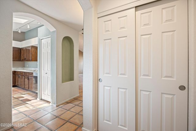 1351 E Stoney Canyon Circle, Tucson, AZ 85737