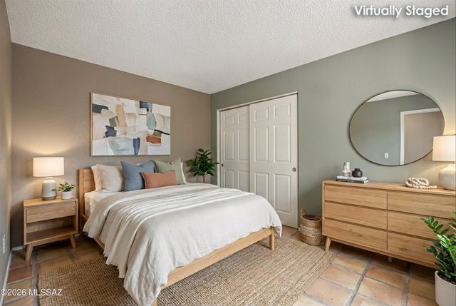 1351 E Stoney Canyon Circle, Tucson, AZ 85737