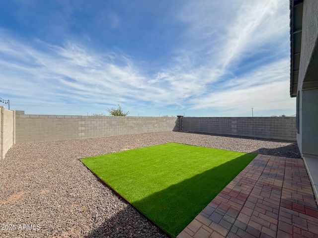 5815 N 195TH Drive, Litchfield Park, AZ 85340