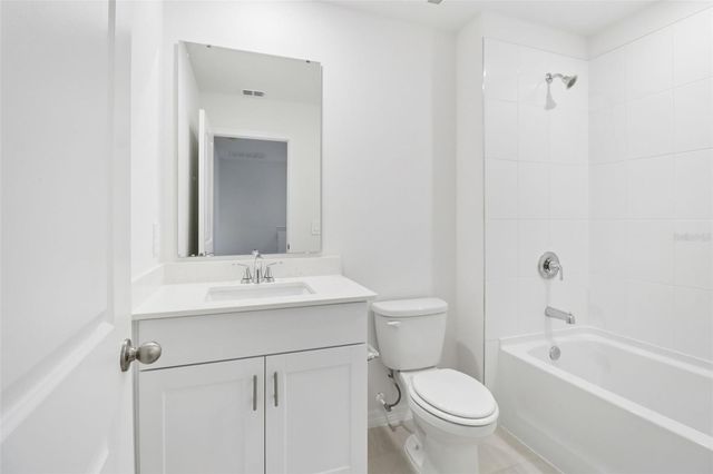 690 MUHLY WAY, Lady Lake, FL 32159