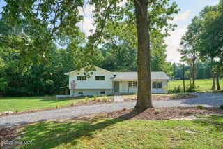 2389 Niagara Carthage Road, Carthage, NC 28327