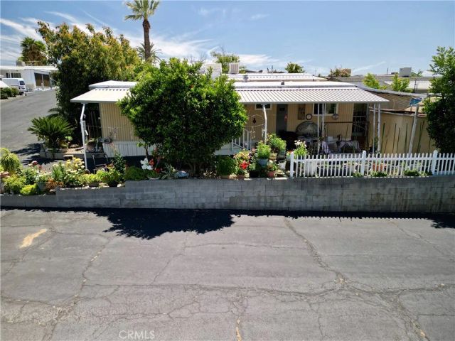 12995 6th 66, Yucaipa, CA 92399