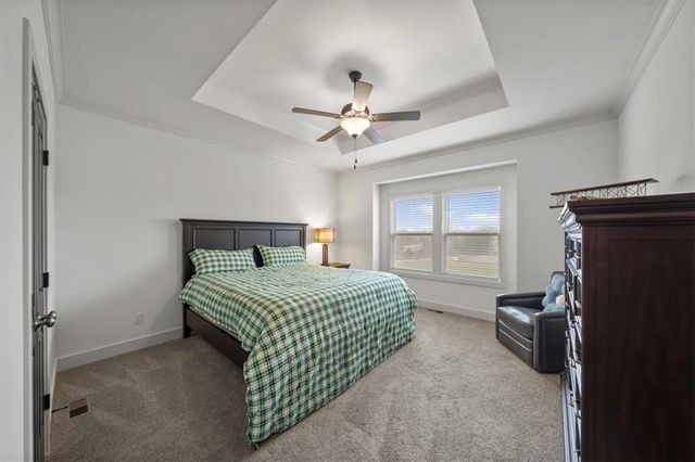 8808 N Clarion Avenue, Kansas City, MO 64153