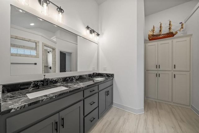 8808 N Clarion Avenue, Kansas City, MO 64153