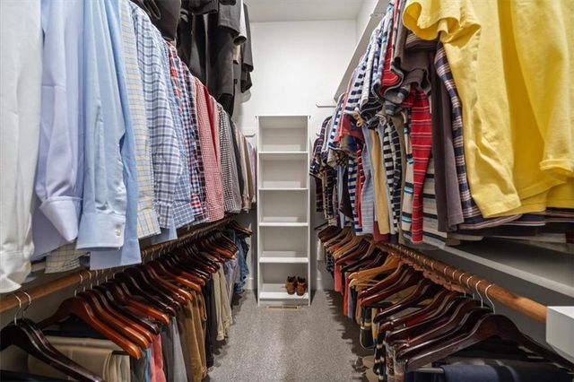 8808 N Clarion Avenue, Kansas City, MO 64153