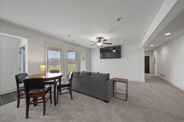 8808 N Clarion Avenue, Kansas City, MO 64153