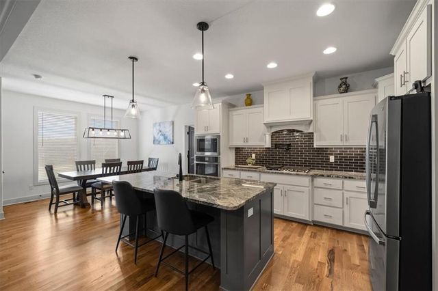 8808 N Clarion Avenue, Kansas City, MO 64153