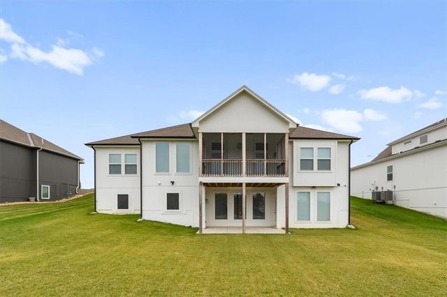 8808 N Clarion Avenue, Kansas City, MO 64153