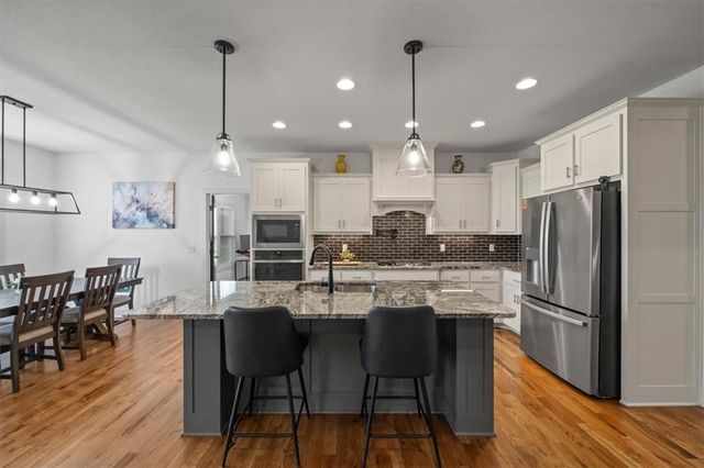 8808 N Clarion Avenue, Kansas City, MO 64153