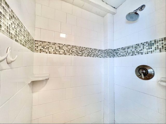 26 Chiswick Rd 6, Boston, MA 02135