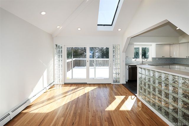 118 Birchwood Park Drive, Jericho, NY 11753