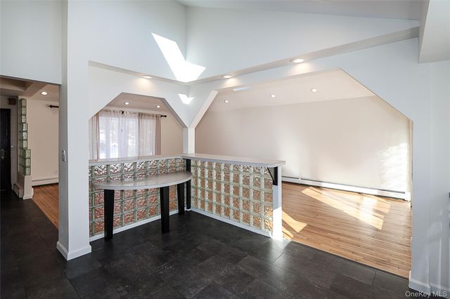 118 Birchwood Park Drive, Jericho, NY 11753