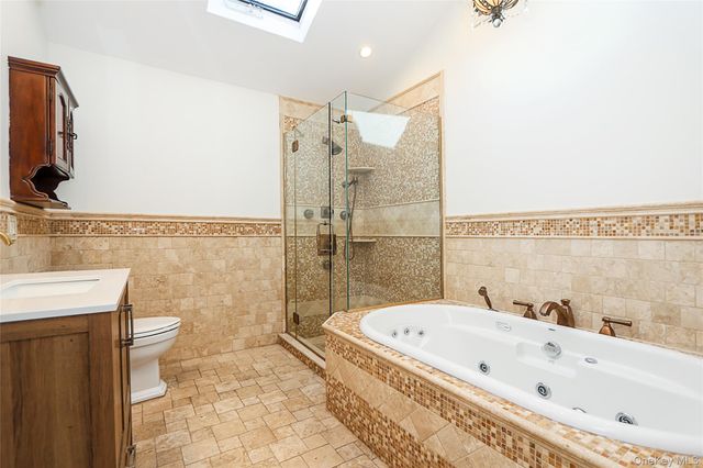 118 Birchwood Park Drive, Jericho, NY 11753