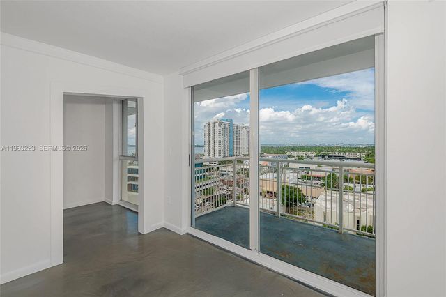 1688 West Ave PH-07, Miami Beach, FL 33139