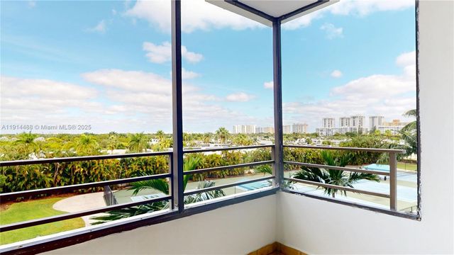 600 THREE ISLANDS BLVD 402, Hallandale Beach, FL 33009