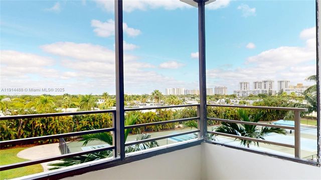 600 THREE ISLANDS BLVD 402, Hallandale Beach, FL 33009