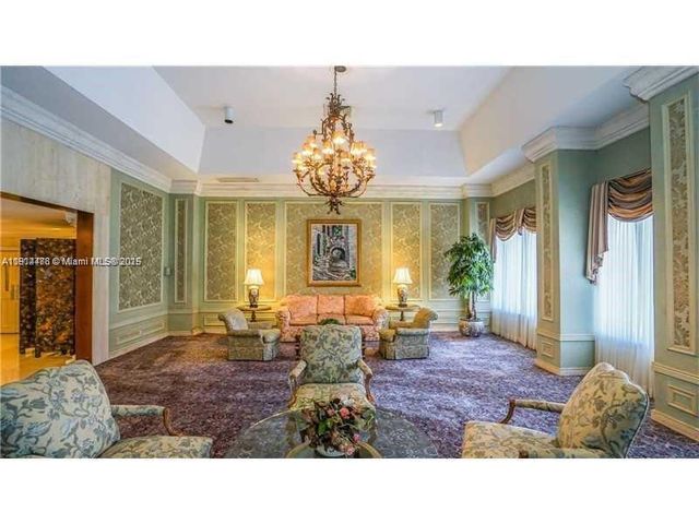 600 THREE ISLANDS BLVD 402, Hallandale Beach, FL 33009