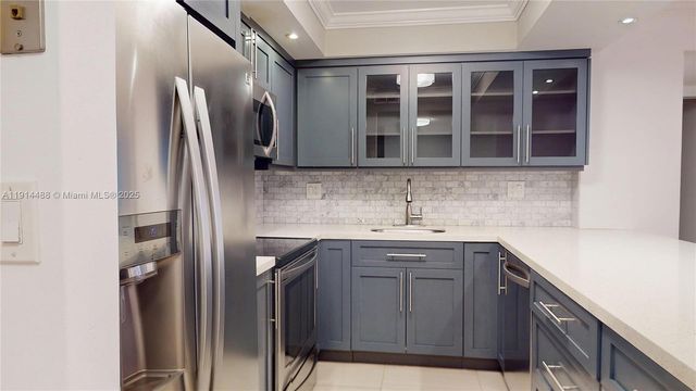 600 THREE ISLANDS BLVD 402, Hallandale Beach, FL 33009