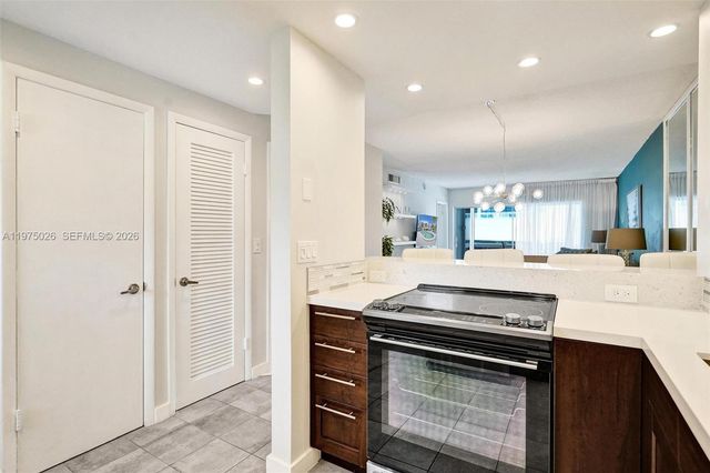 450 Paradise Isle Blvd 204, Hallandale Beach, FL 33009