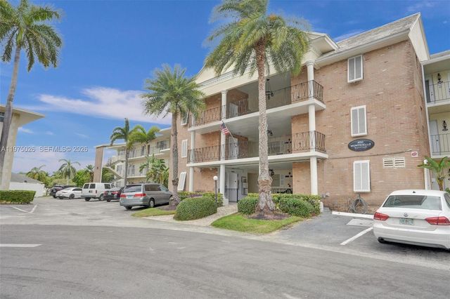 450 Paradise Isle Blvd 204, Hallandale Beach, FL 33009