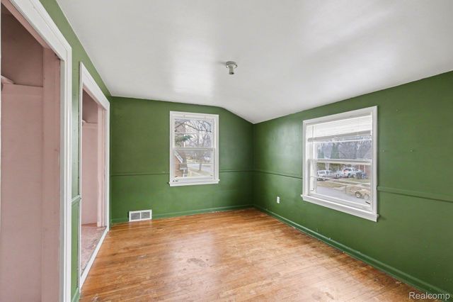 1530 Monteray Street, Flint, MI 48503