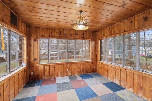 1530 Monteray Street, Flint, MI 48503