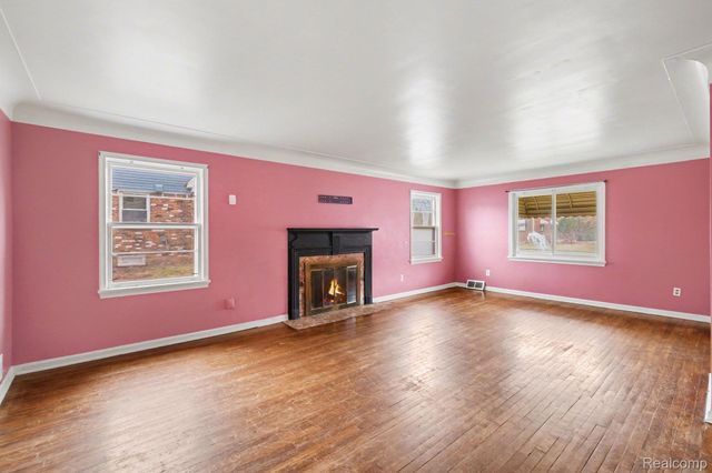 1530 Monteray Street, Flint, MI 48503