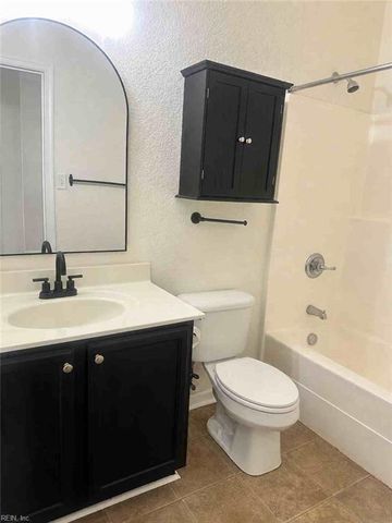 2025 English AVE, Chesapeake, VA 23320