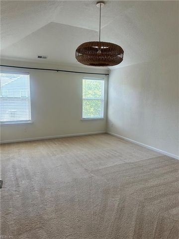 2025 English AVE, Chesapeake, VA 23320