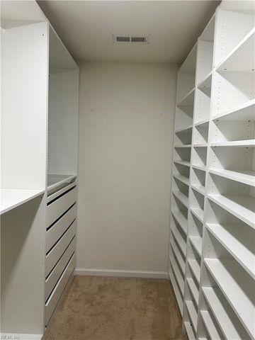 2025 English AVE, Chesapeake, VA 23320