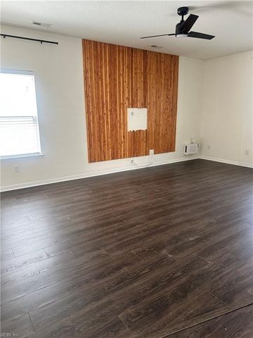 2025 English AVE, Chesapeake, VA 23320