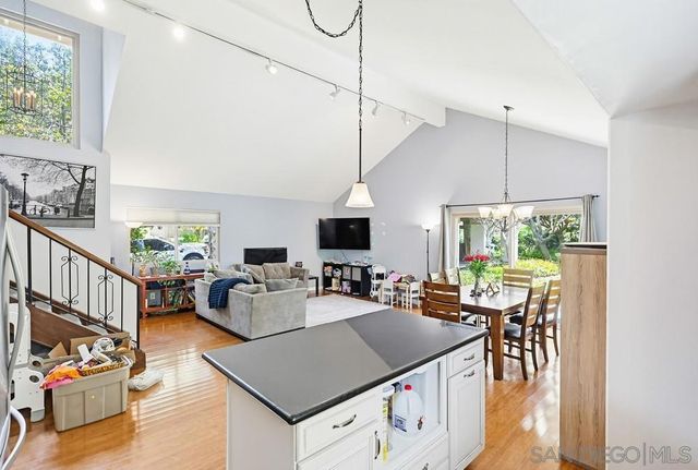 4268 Caminito Pintoresco, San Diego, CA 92108