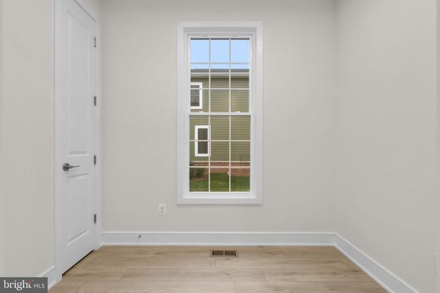 4251 MANOR DR, Marshall, VA 20115