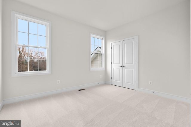 4251 MANOR DR, Marshall, VA 20115