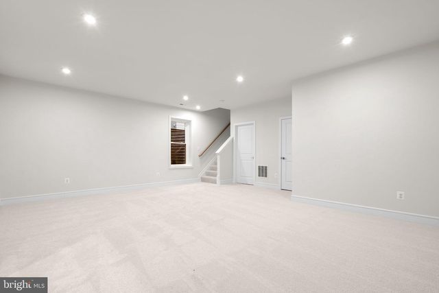 4251 MANOR DR, Marshall, VA 20115