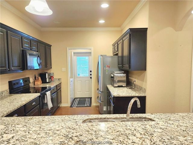 324 Newcomb Lane, College Station, TX 77845