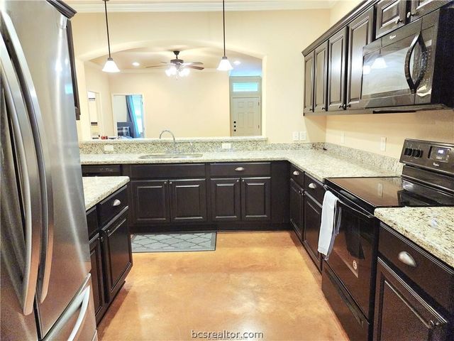 324 Newcomb Lane, College Station, TX 77845