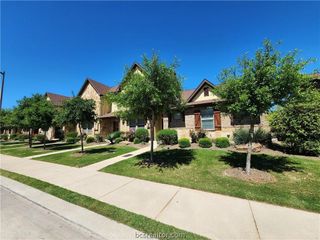 324 Newcomb Lane, College Station, TX 77845