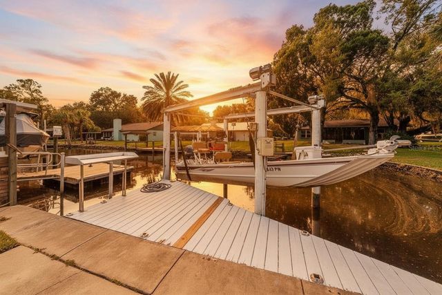 11275 W POOL COURT, Crystal River, FL 34429