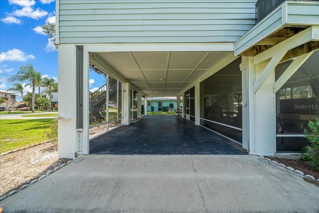 11275 W POOL COURT, Crystal River, FL 34429